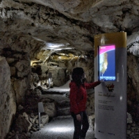 Touchscreen Infoterminals für die Wendelsteinhöhle, Bayern